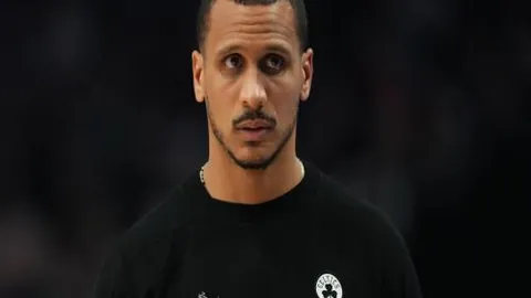 中国U22国家队与乌兹别克斯坦激战：国际青年足球邀请赛精彩对决