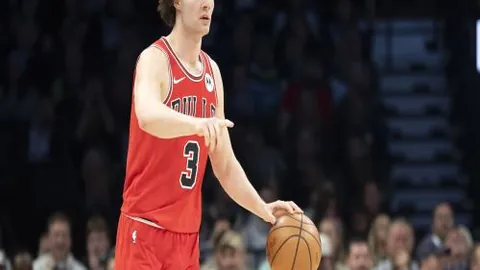 林高远输给老将张本智和，男单赛事止步16强